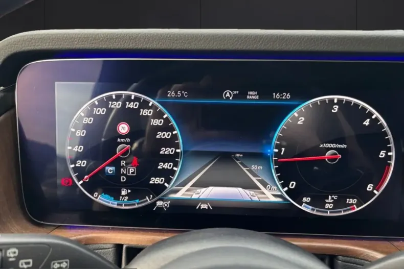 Mercedes-Benz G 350 (Clasa G) din 2021 cu 35.100 km - oferta MER255158 - foto 17