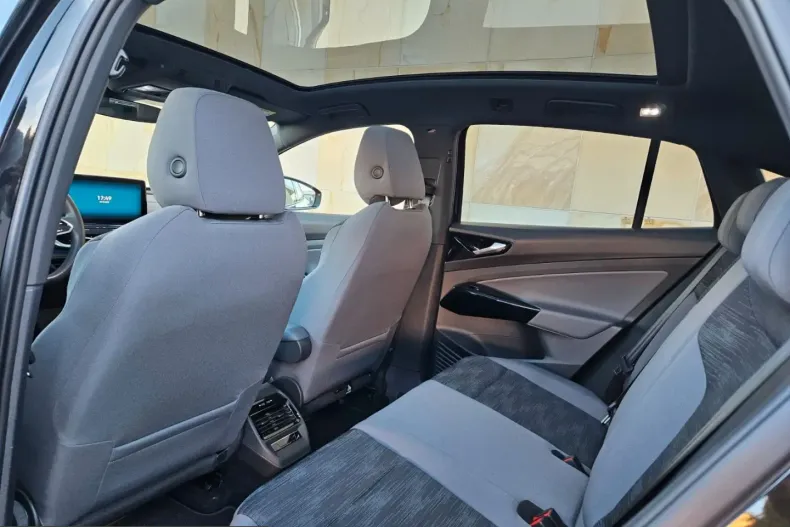Volkswagen ID.5 din 2023 cu 52.000 km - oferta VOL255167 - foto 13