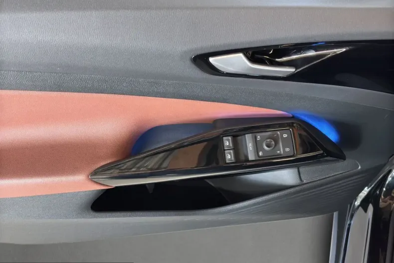 Volkswagen ID.5 din 2023 cu 33.515 km - oferta VOL255168 - foto 15