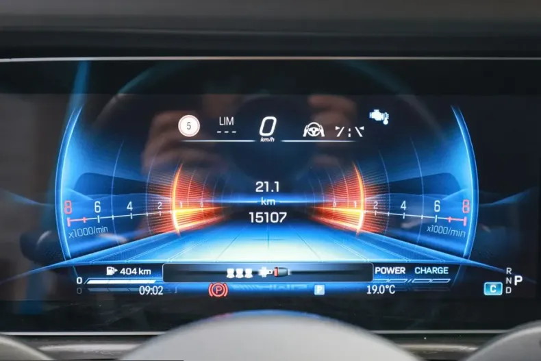 Mercedes-Benz G 63 AMG (Clasa G) din 2025 cu 15.089 km - oferta MER255170 - foto 20