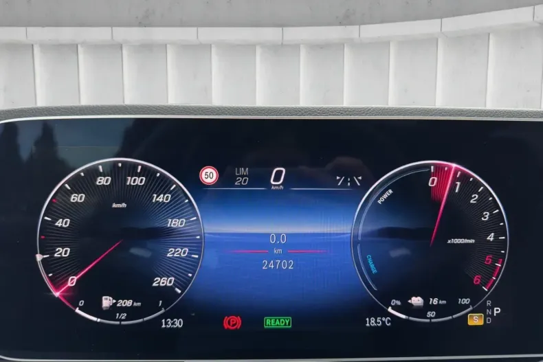 Mercedes-Benz GLE 350 (Clasa GLE) din 2025 cu 27.690 km - oferta MER255190 - foto 11