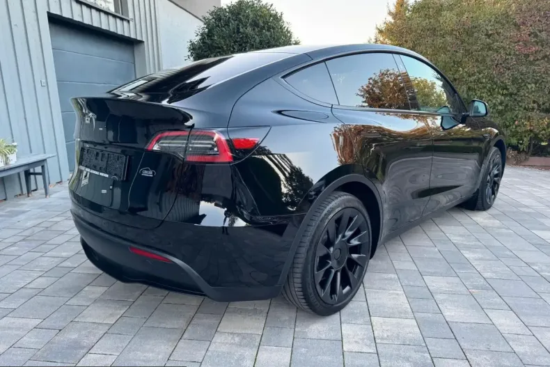 Tesla Model Y din 2023 cu 54.635 km - oferta TES255197 - foto 4