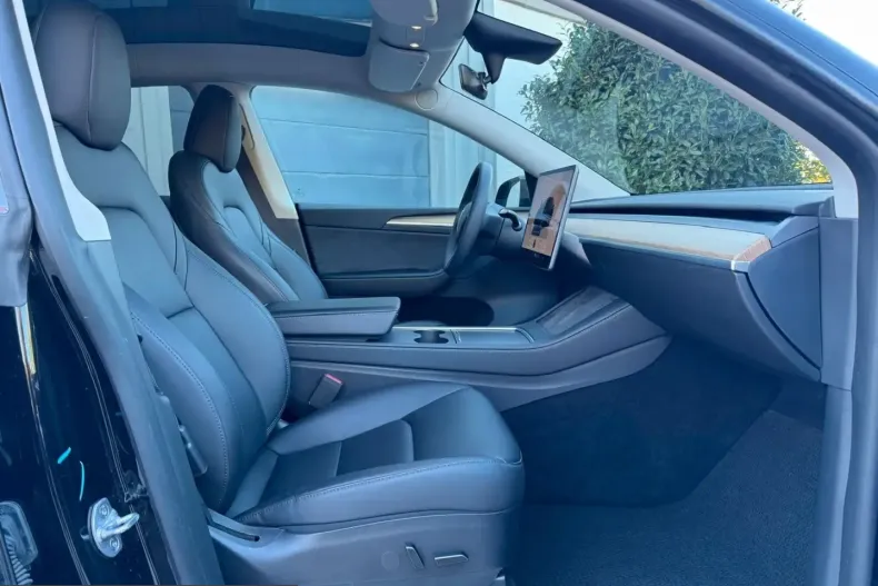 Tesla Model Y din 2023 cu 54.635 km - oferta TES255197 - foto 11
