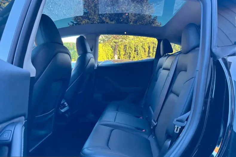 Tesla Model Y din 2023 cu 54.635 km - oferta TES255197 - foto 13