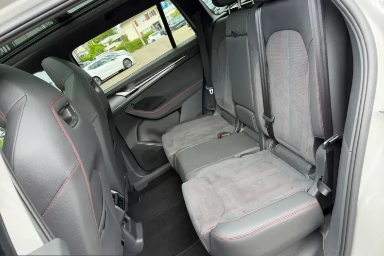 Skoda Kodiaq din 2025 cu 26.880 km - oferta SKO255199 - foto 10