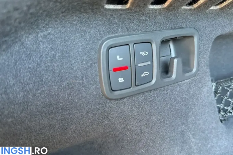 Audi Q8 din 2023 cu 72.105 km - oferta AUD255208 - foto 14