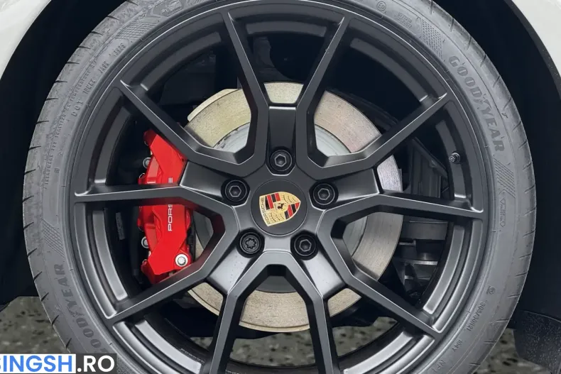 Porsche Taycan din 2026 cu 3.900 km - oferta POR255212 - foto 6