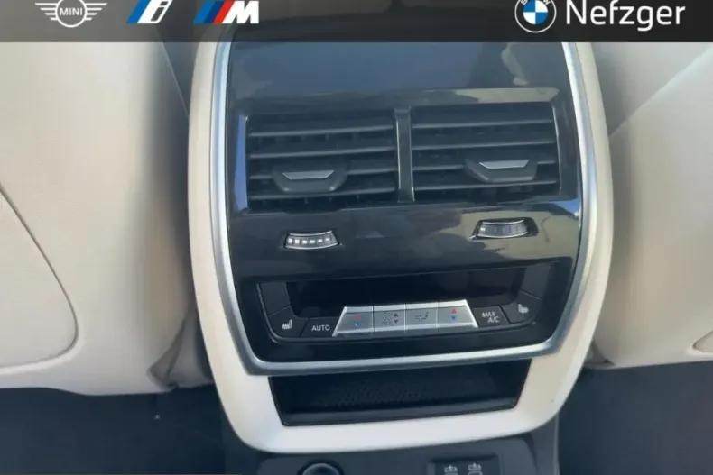 BMW X7 (Seria X) din 2024 cu 26.600 km - oferta BMW255219 - foto 14