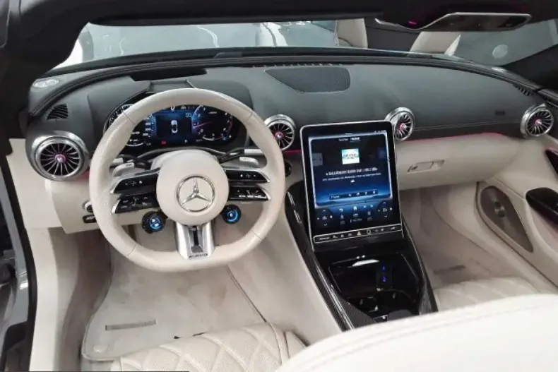Mercedes-Benz SL 63 AMG (Clasa SL) din 2024 cu 27.200 km - oferta MER255220 - foto 4