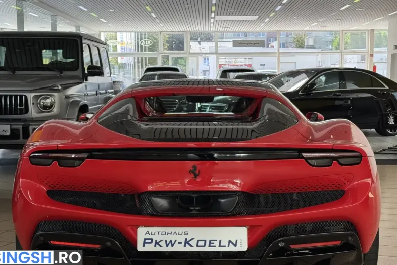 Ferrari 296 GTS din 2025 cu 9.000 km - oferta FER255221 - foto 2