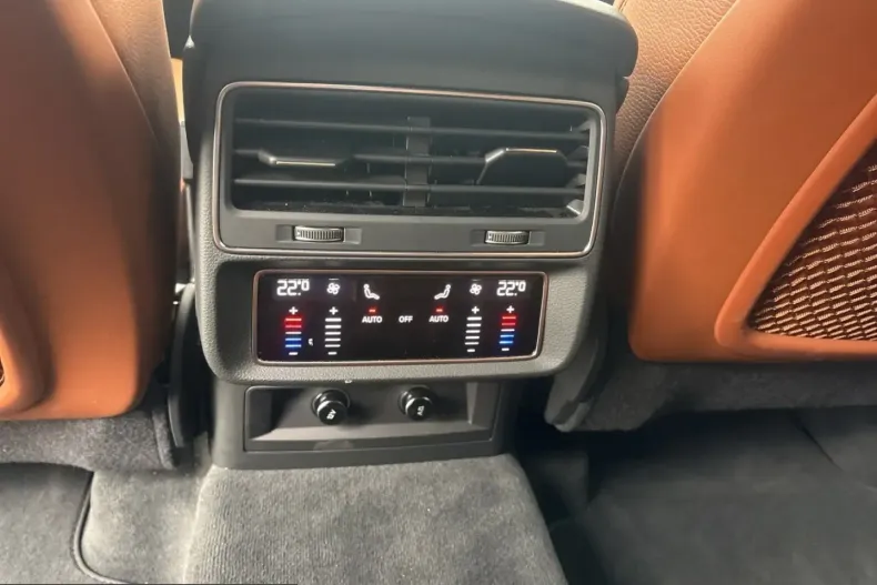 Audi Q8 din 2025 cu 10.000 km - oferta AUD255222 - foto 16