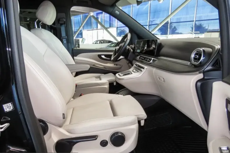 Mercedes-Benz V 300 (Clasa V) din 2024 cu 20.650 km - oferta MER255224 - foto 8