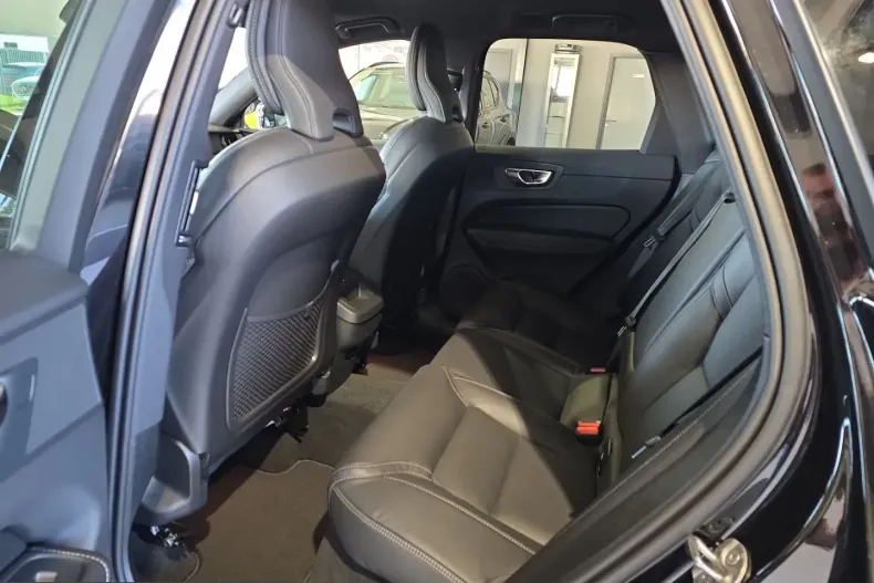 Volvo XC60 din 2024 cu 22.305 km - oferta VOL255227 - foto 17