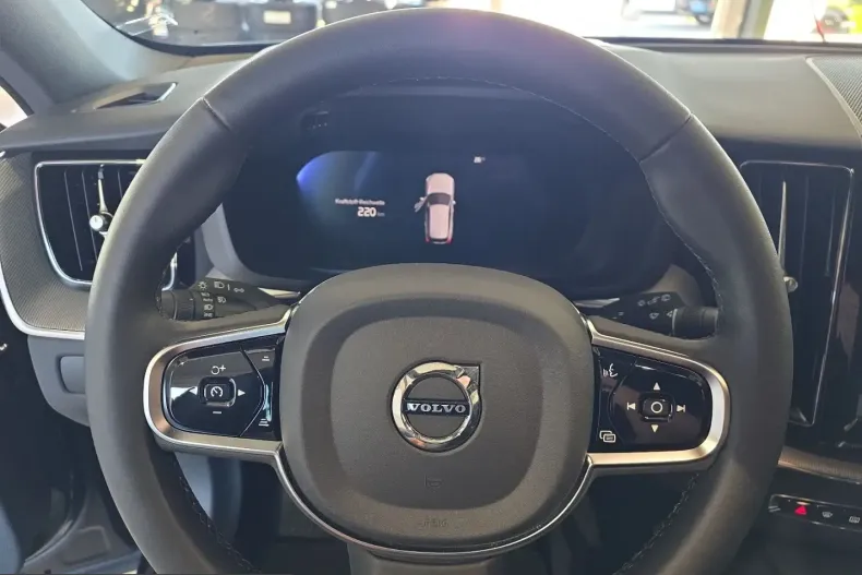 Volvo XC60 din 2024 cu 22.305 km - oferta VOL255227 - foto 23