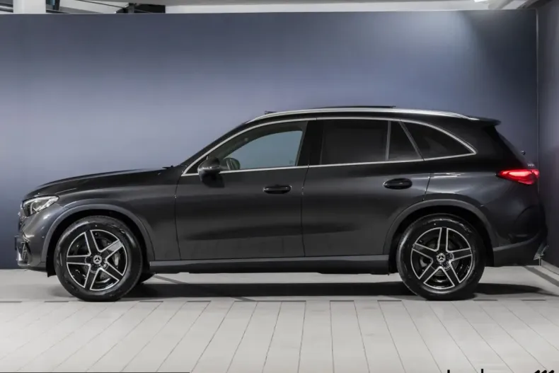 Mercedes-Benz GLC 200 (Clasa GLC) din 2025 cu 20.000 km - oferta MER255236 - foto 3