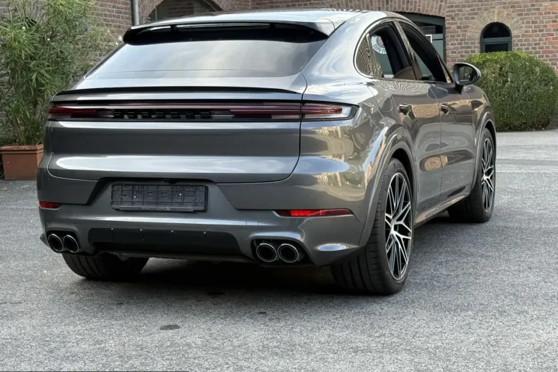 Porsche Cayenne din 2024 cu 6.620 km - oferta POR255240 - foto 20