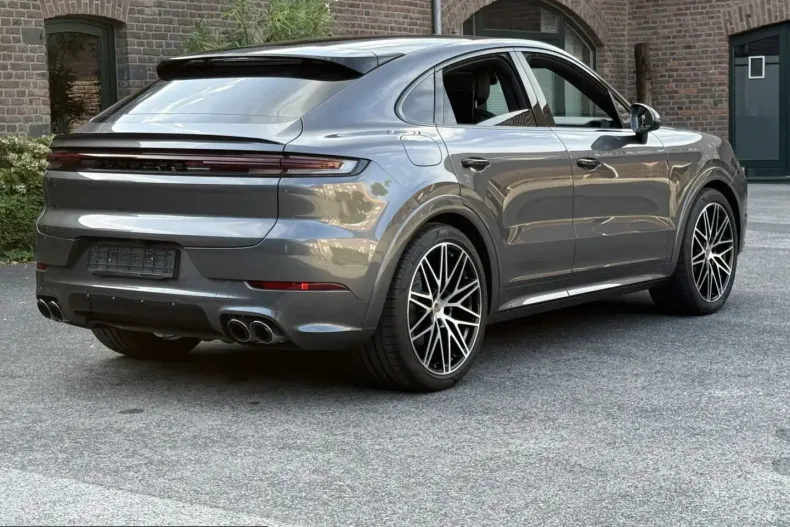 Porsche Cayenne din 2024 cu 6.620 km - oferta POR255240 - foto 22