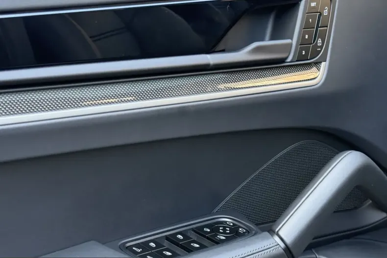 Porsche Cayenne din 2024 cu 6.620 km - oferta POR255240 - foto 27