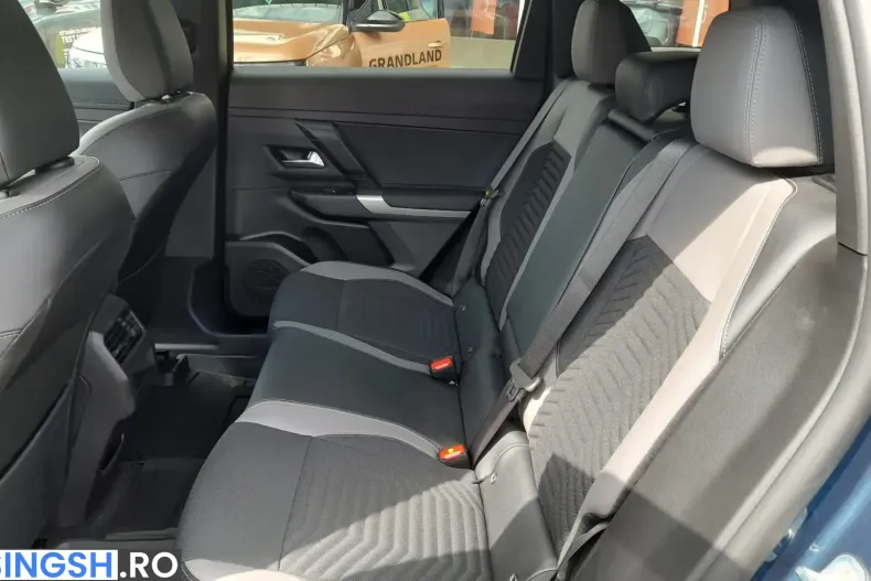 Jeep Compass din 2026 cu 4.000 km - oferta JEE255264 - foto 8