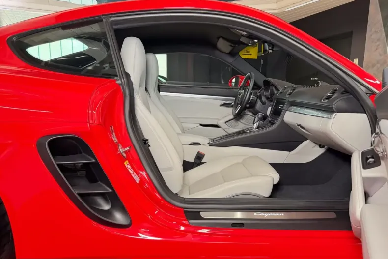 Porsche Cayman din 2023 cu 8.616 km - oferta POR255275 - foto 33