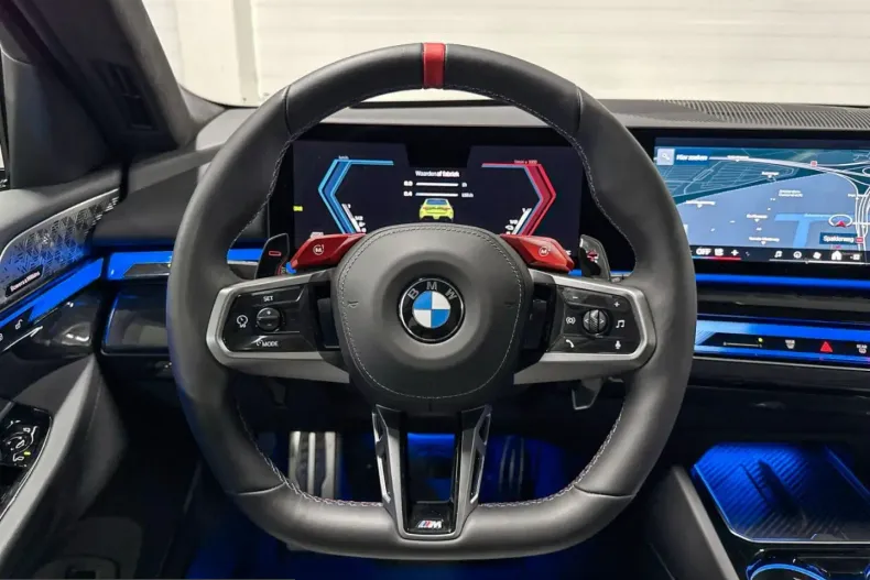 BMW M5 (Seria 5) din 2025 cu 11.883 km - oferta BMW255288 - foto 12