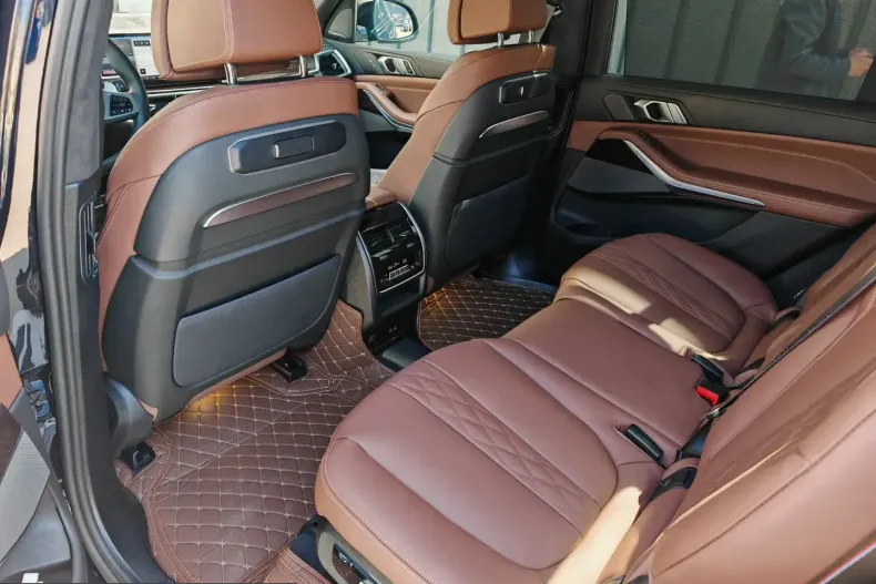 BMW X7 (Seria X) din 2025 cu 7.678 km - oferta BMW255289 - foto 2