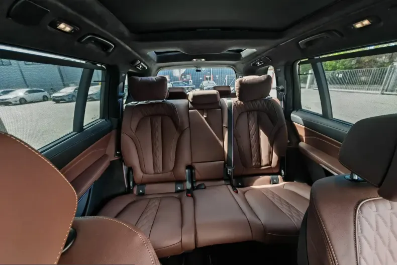 BMW X7 (Seria X) din 2025 cu 7.678 km - oferta BMW255289 - foto 6