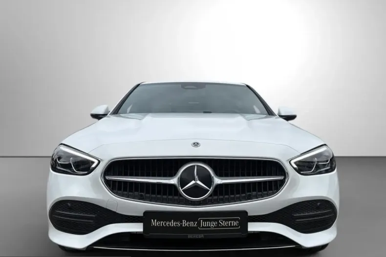 Mercedes-Benz C 300 (Clasa C) din 2025 cu 13.869 km - oferta MER255309 - foto 2