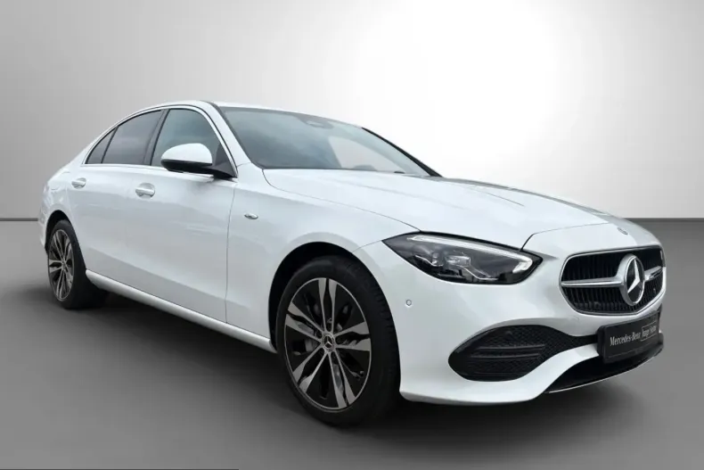 Mercedes-Benz C 300 (Clasa C) din 2025 cu 13.869 km - oferta MER255309 - foto 3