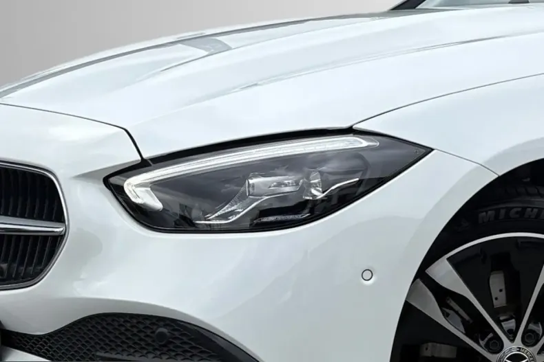 Mercedes-Benz C 300 (Clasa C) din 2025 cu 13.869 km - oferta MER255309 - foto 7
