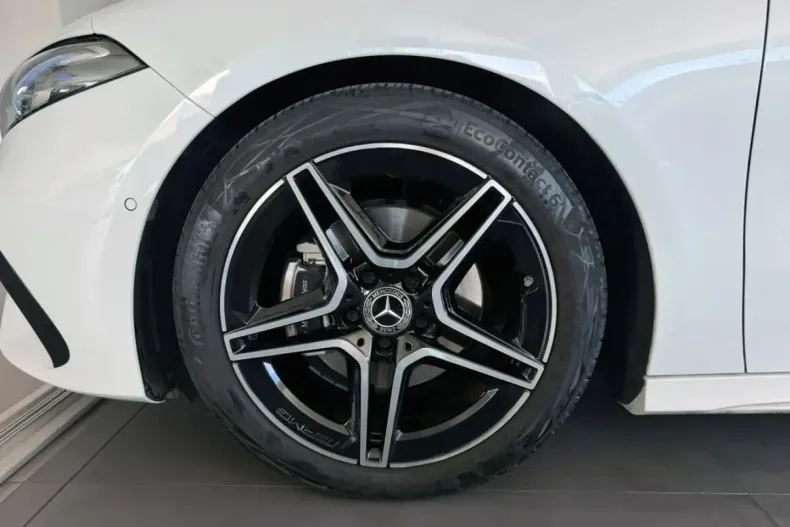 Mercedes-Benz A 180 (Clasa A) din 2023 cu 31.500 km - oferta MER255317 - foto 2
