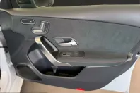 Mercedes-Benz A 180 (Clasa A) din 2023 cu 31.500 km - oferta MER255317 - foto 13