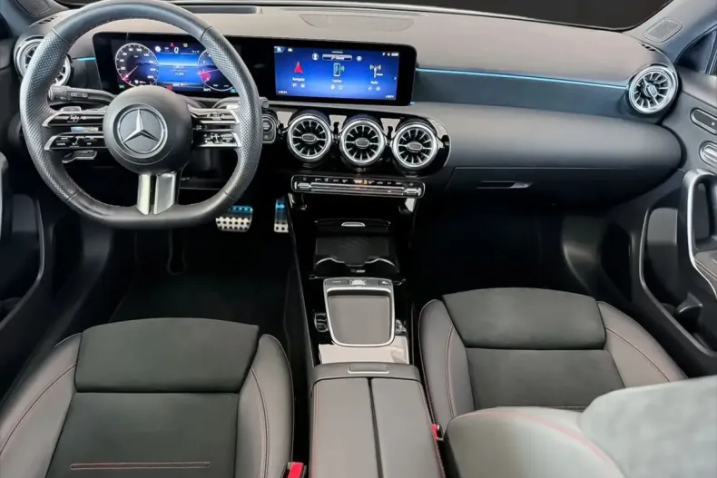 Mercedes-Benz A 180 (Clasa A) din 2023 cu 31.500 km - oferta MER255317 - foto 14