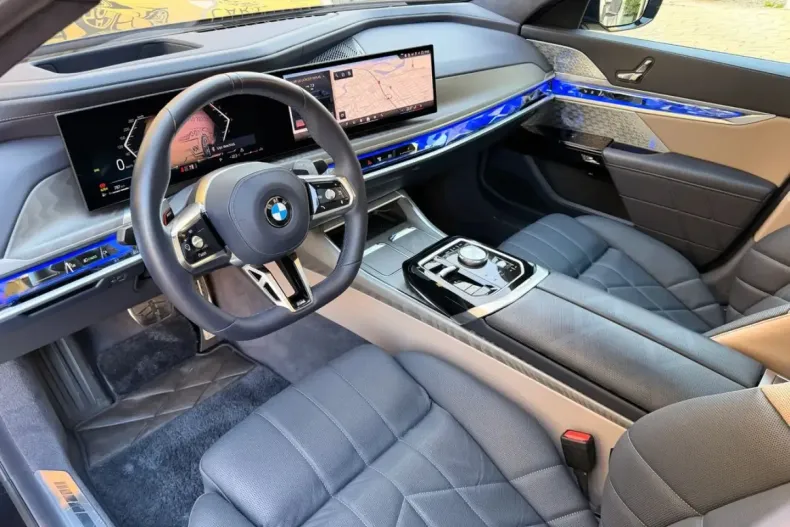 BMW 740 (Seria 7) din 2025 cu 54.350 km - oferta BMW255331 - foto 12