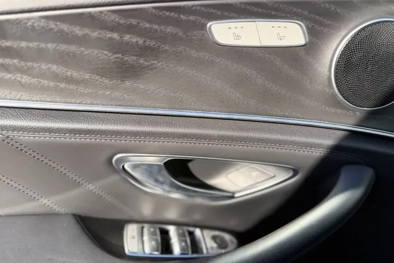 Mercedes-Benz E 53 AMG (Clasa E) din 2022 cu 60.245 km - oferta MER255333 - foto 5