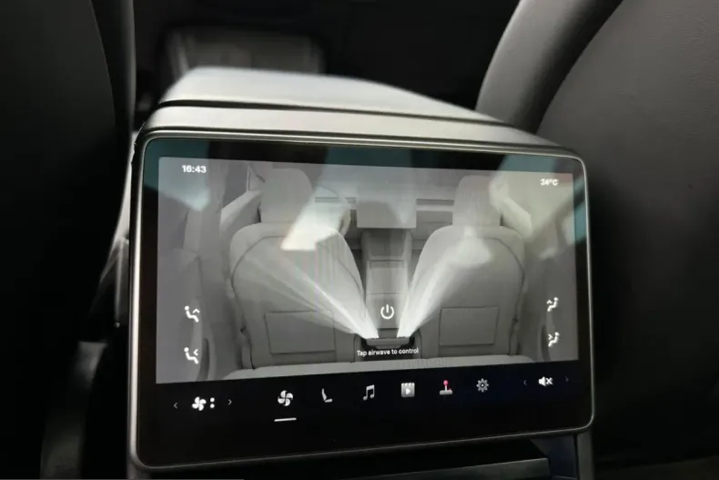 Tesla Model 3 din 2025 cu 76.865 km - oferta TES255334 - foto 29