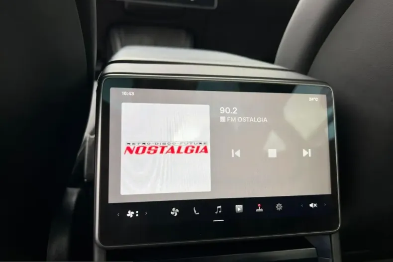 Tesla Model 3 din 2025 cu 76.865 km - oferta TES255334 - foto 31