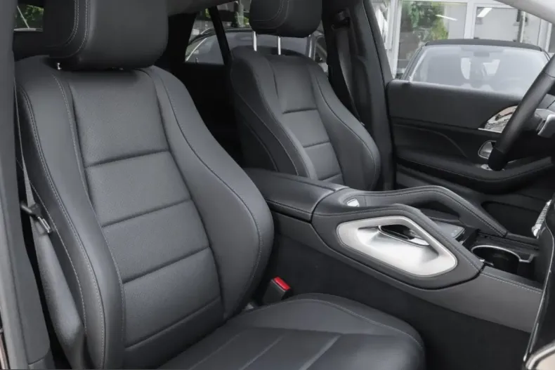 Mercedes-Benz GLE 400 (Clasa GLE) din 2025 cu 15.720 km - oferta MER255342 - foto 6