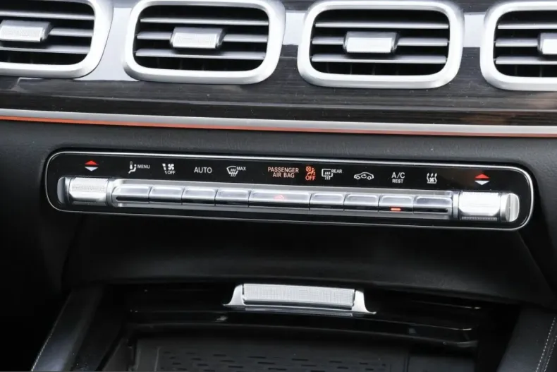 Mercedes-Benz GLE 400 (Clasa GLE) din 2025 cu 15.720 km - oferta MER255342 - foto 10