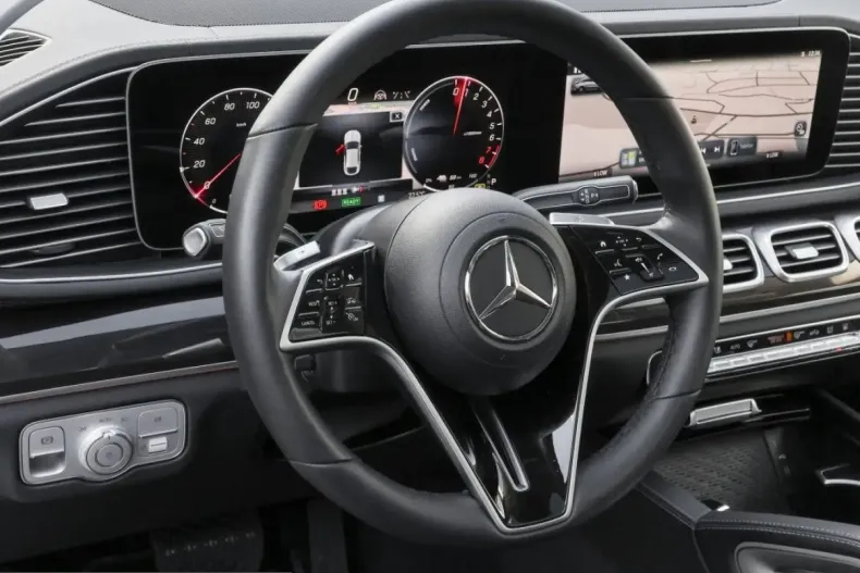 Mercedes-Benz GLE 400 (Clasa GLE) din 2025 cu 15.720 km - oferta MER255342 - foto 14