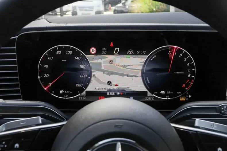 Mercedes-Benz GLE 400 (Clasa GLE) din 2025 cu 15.720 km - oferta MER255342 - foto 16