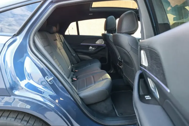 Mercedes-Benz GLE 400 (Clasa GLE) din 2025 cu 12.850 km - oferta MER255346 - foto 4