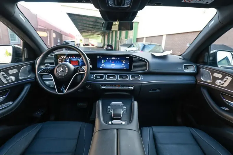 Mercedes-Benz GLE 400 (Clasa GLE) din 2025 cu 12.850 km - oferta MER255346 - foto 6