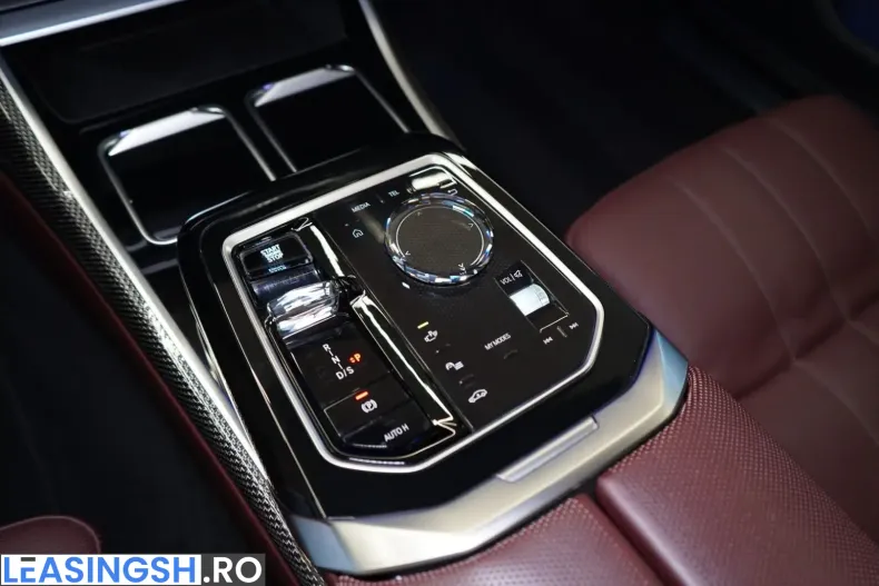BMW 740 (Seria 7) din 2024 cu 34.386 km - oferta BMW255383 - foto 19