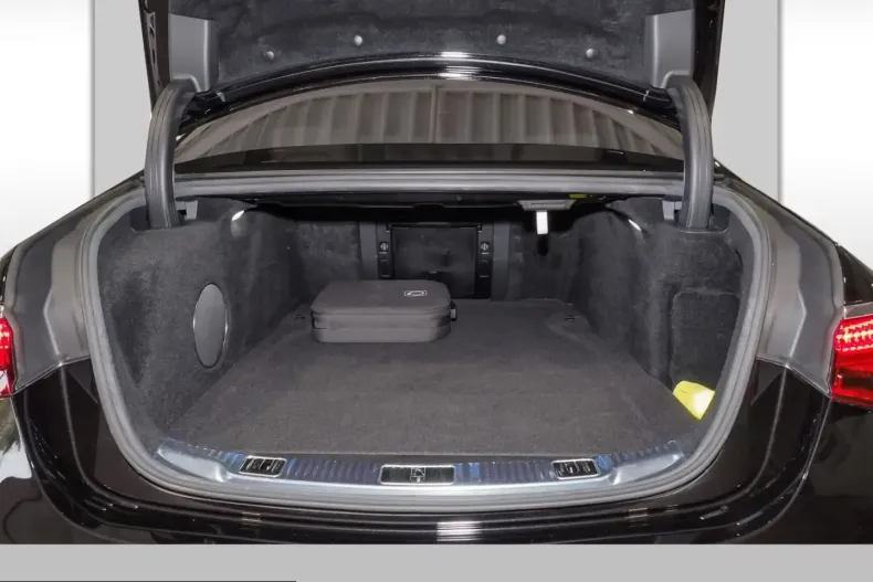 Mercedes-Benz S 63 AMG (Clasa S) din 2024 cu 17.411 km - oferta MER255391 - foto 15