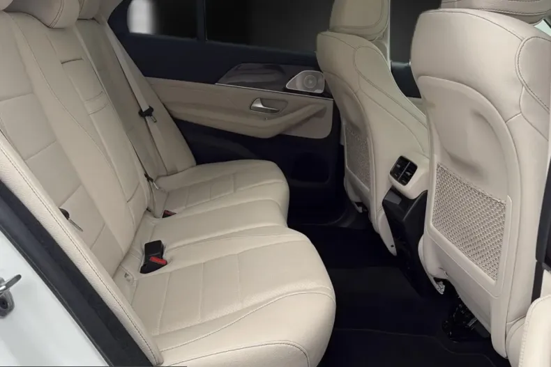 Mercedes-Benz GLE 300 (Clasa GLE) din 2023 cu 72.481 km - oferta MER255392 - foto 31