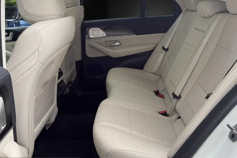 Mercedes-Benz GLE 300 (Clasa GLE) din 2023 cu 72.481 km - oferta MER255392 - foto 33