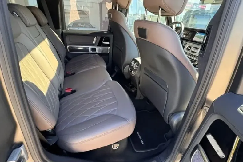 Mercedes-Benz G 400 (Clasa G) din 2024 cu 76.037 km - oferta MER255402 - foto 16