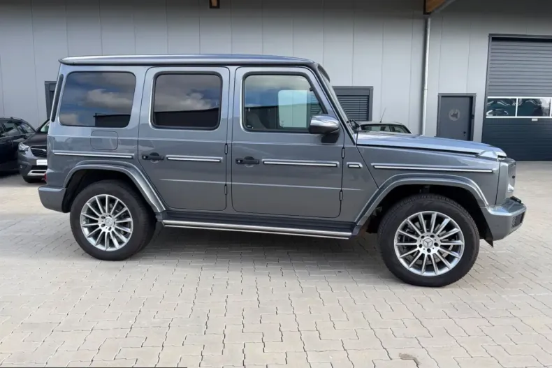 Mercedes-Benz G 400 (Clasa G) din 2023 cu 15.300 km - oferta MER255405 - foto 3