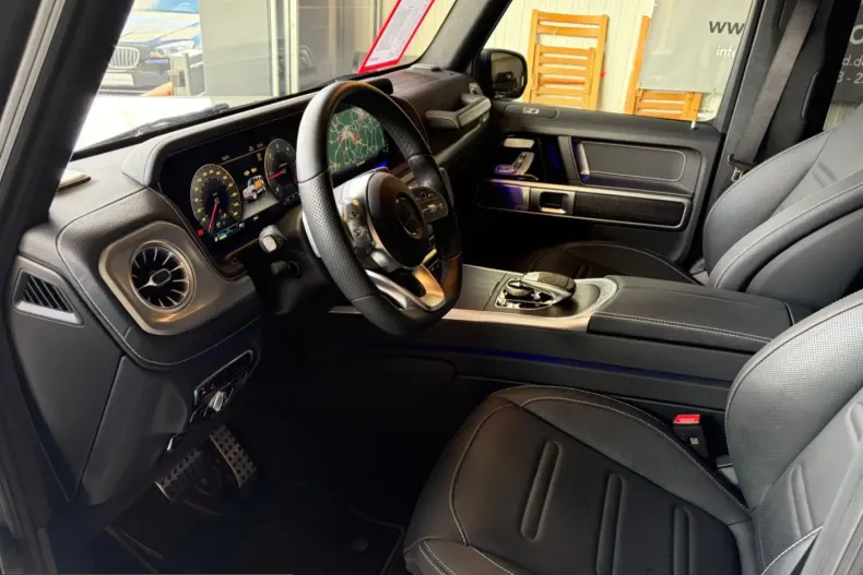 Mercedes-Benz G 400 (Clasa G) din 2023 cu 15.300 km - oferta MER255405 - foto 7